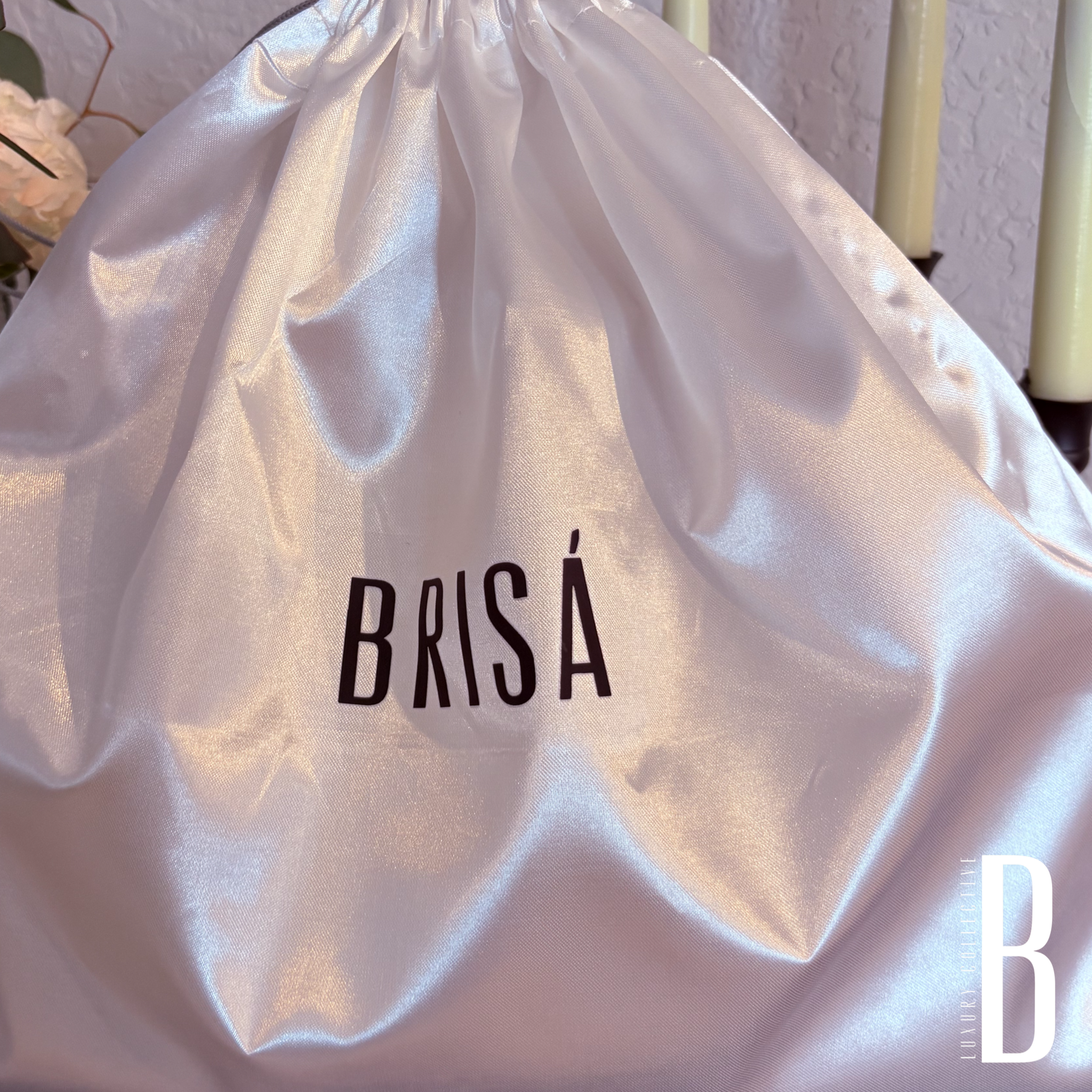 Gucci Textured Calfskin Bee Star Print Small Sylvie Shoulder Bag Mystic White